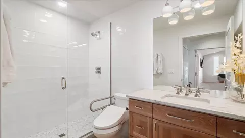 Bath - 1213 E Fireside Ln, Spokane, WA 99208 photo 4 of 6
