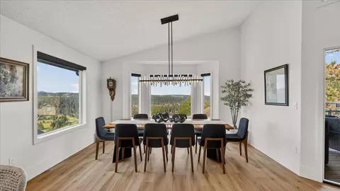 Dining - 1213 E Fireside Ln, Spokane, WA 99208 photo 3 of 4
