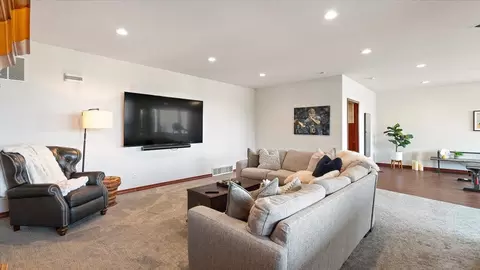 Living - 1213 E Fireside Ln, Spokane, WA 99208 photo 7 of 8