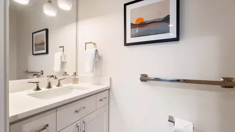 Bath - 1213 E Fireside Ln, Spokane, WA 99208 photo 6 of 6