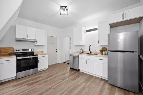 Kitchen - 2304 E 6th Ave, Spokane, WA 99202 photo 3 of 3