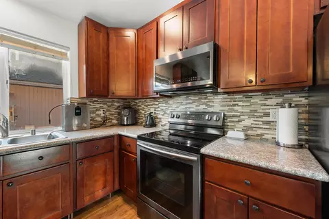 Kitchen - 7204 E 4th Ave, Spokane Valley, WA 99212 photo 1 of 2