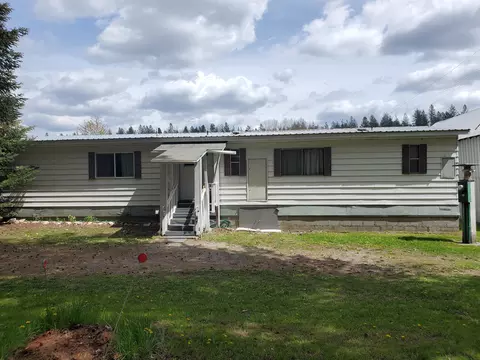 26310 N River Estates Dr, Chattaroy, WA 99003