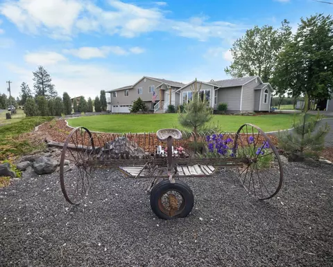 10916 E Rinear Rd, Valleyford, WA 99036