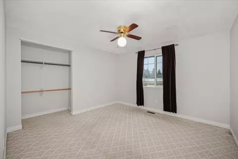 Bedroom - 7721 E Rutter Ave, Spokane Valley, WA 99212 photo 2 of 9