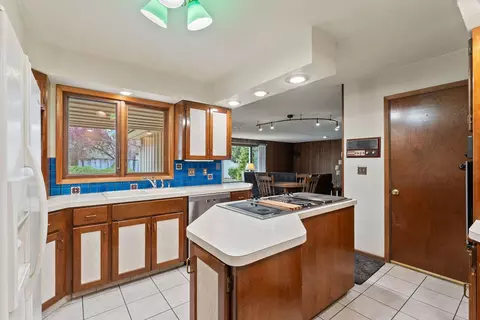 Kitchen - 1610 E 35th Ave, Spokane, WA 99203 photo 1 of 3