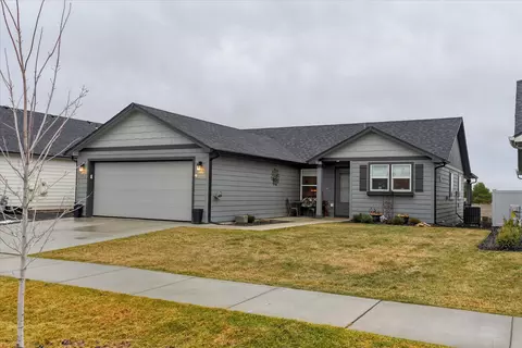 1912 E C St, Deer Park, WA 99006
