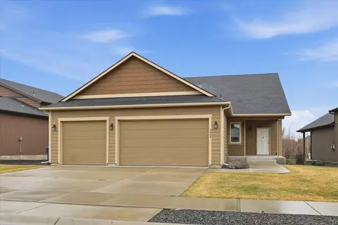 8404 N Summerhill Ln, Spokane, WA 99208