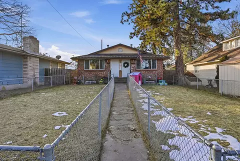 1102-1104 E North Ave, Spokane, WA 99207