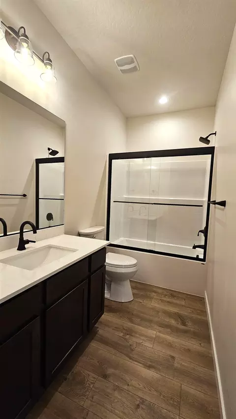 Bath - 8101 E Baldwin Ave, Spokane, WA 99212 photo 1 of 4