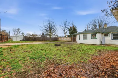 Exterior - 511 Euclid Ave, Spokane, WA 99207 photo 12 of 12