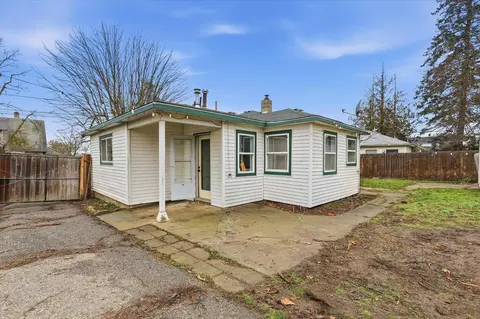 Exterior - 511 Euclid Ave, Spokane, WA 99207 photo 6 of 12
