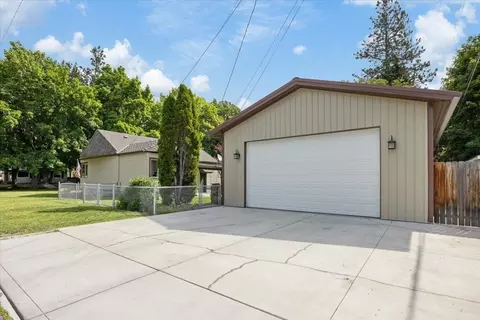 904 E 40th Ave, Spokane, WA 99203 photo 25