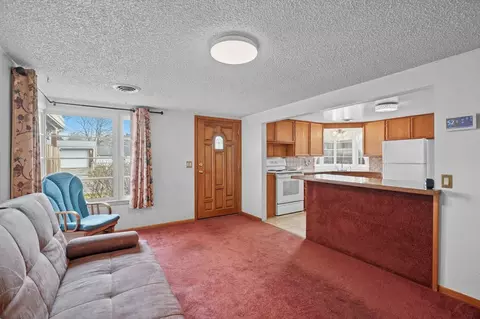 Living - 3924 E Pacific Ave, Spokane, WA 99202 photo 2 of 2
