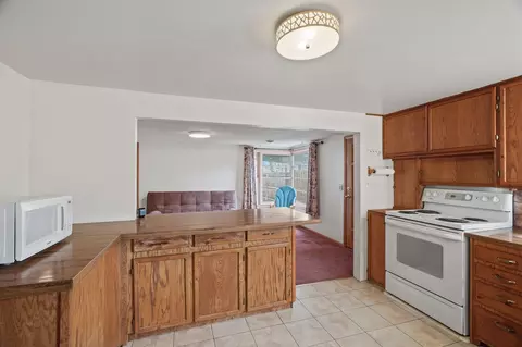Kitchen - 3924 E Pacific Ave, Spokane, WA 99202 photo 3 of 3