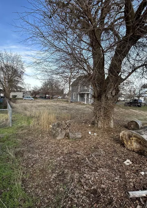1924 E Sharp Ave, Spokane, WA 99202 photo 9