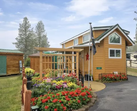 69 N Tall Pine Loop, Usk, WA 99180