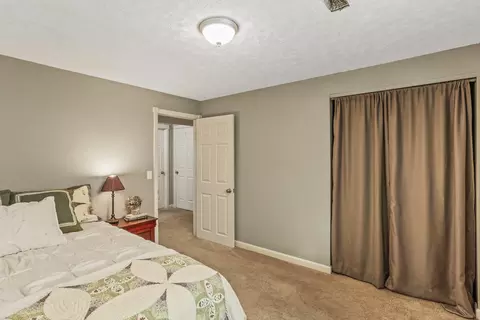Bedroom - 18721 E 8th Ave, Spokane Valley, WA 99016 photo 5 of 6