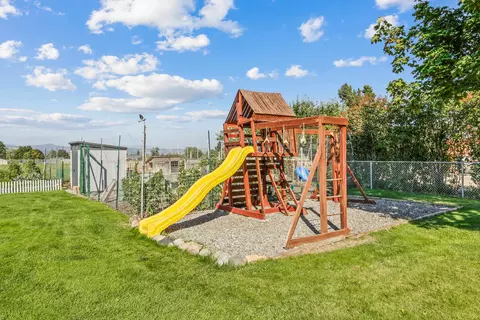 Exterior - 18721 E 8th Ave, Spokane Valley, WA 99016 photo 12 of 14