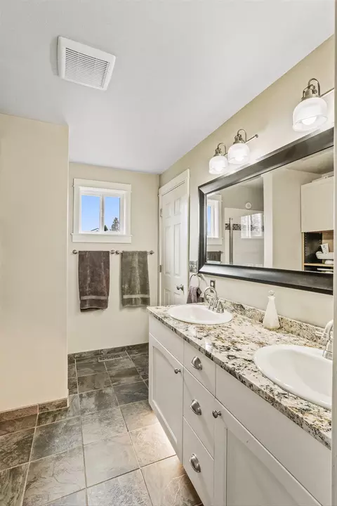 Bath - 18721 E 8th Ave, Spokane Valley, WA 99016 photo 2 of 4