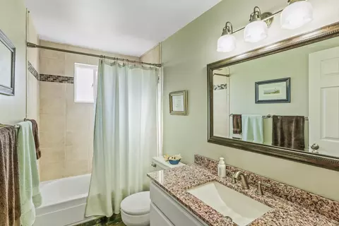Bath - 18721 E 8th Ave, Spokane Valley, WA 99016 photo 3 of 4