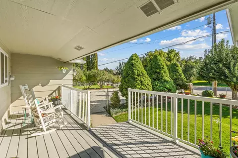 Exterior - 18721 E 8th Ave, Spokane Valley, WA 99016 photo 5 of 14
