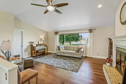 Living - 18721 E 8th Ave, Spokane Valley, WA 99016 photo 1 of 3