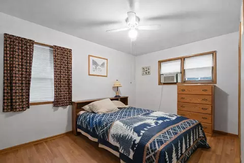 Bedroom - 2029 E Sharp Ave, Spokane, WA 99202 photo 2 of 2
