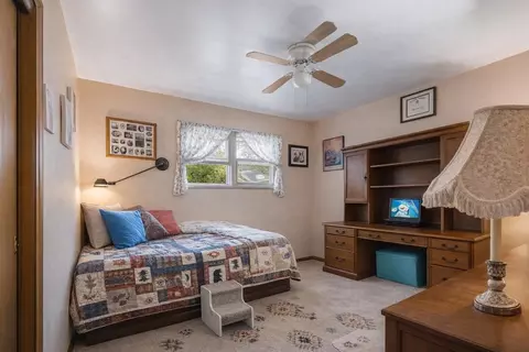 Bedroom - 2029 E Sharp Ave, Spokane, WA 99202 photo 1 of 2