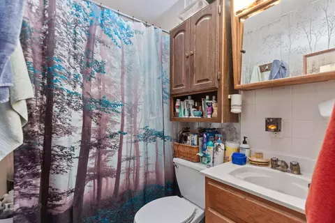 Bath - 2029 E Sharp Ave, Spokane, WA 99202 photo 1 of 2
