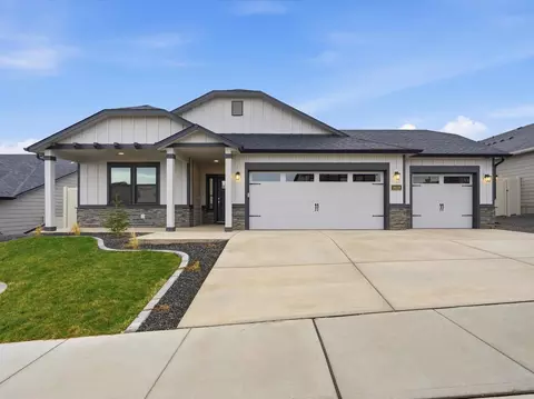 18194 E Barclay Ct, Spokane Valley, WA 99016