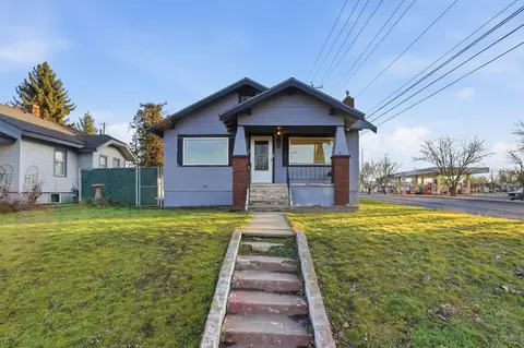 1527 W Jackson Ave, Spokane, WA 99205