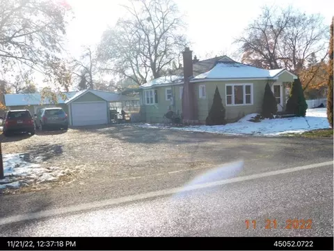9326 E Upriver Dr, Spokane Valley, WA 99206