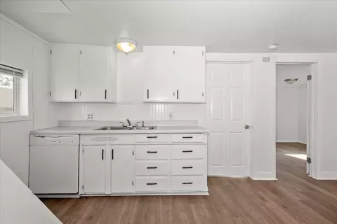 Kitchen - 3508 E Sanson Ave, Spokane, WA 99217 photo 2 of 3