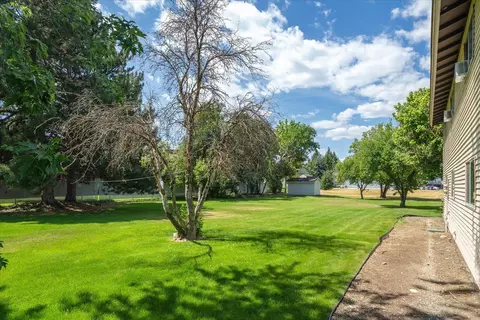 Exterior - 12218 E Lenora Dr, Spokane, WA 99206 photo 2 of 5