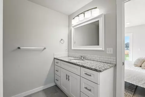Bath - 4720 E Frederick Ave, Spokane, WA 99217 photo 2 of 4