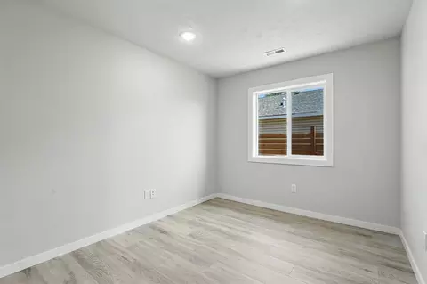 Bedroom - 4720 E Frederick Ave, Spokane, WA 99217 photo 4 of 4