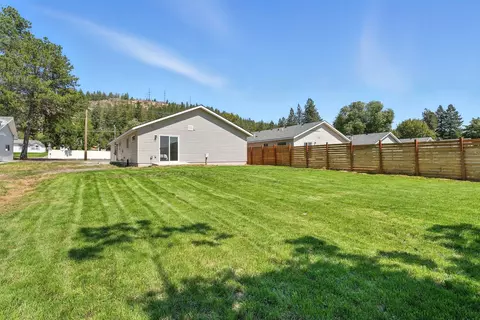 Exterior - 4720 E Frederick Ave, Spokane, WA 99217 photo 5 of 6