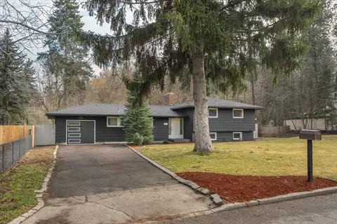 1307 S Crestline St, Spokane, WA 99202
