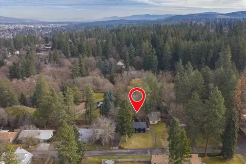 View/Area - 1307 S Crestline St, Spokane, WA 99202 photo 1 of 3