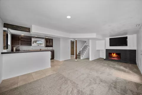 Living - 1307 S Crestline St, Spokane, WA 99202 photo 5 of 7