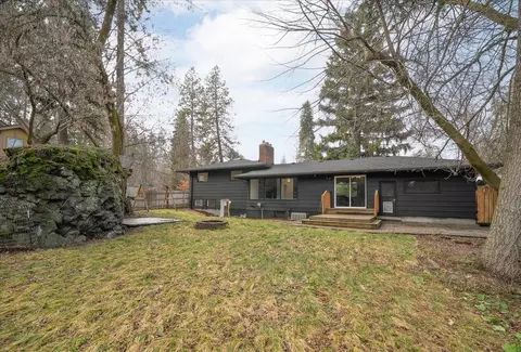 Exterior - 1307 S Crestline St, Spokane, WA 99202 photo 7 of 12