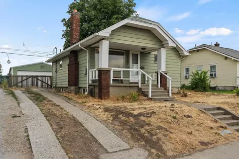 917 E Bridgeport Ave, Spokane, WA 99207