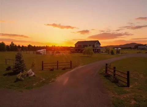 6730 W Cross Cut Rd, Deer Park, WA 99006