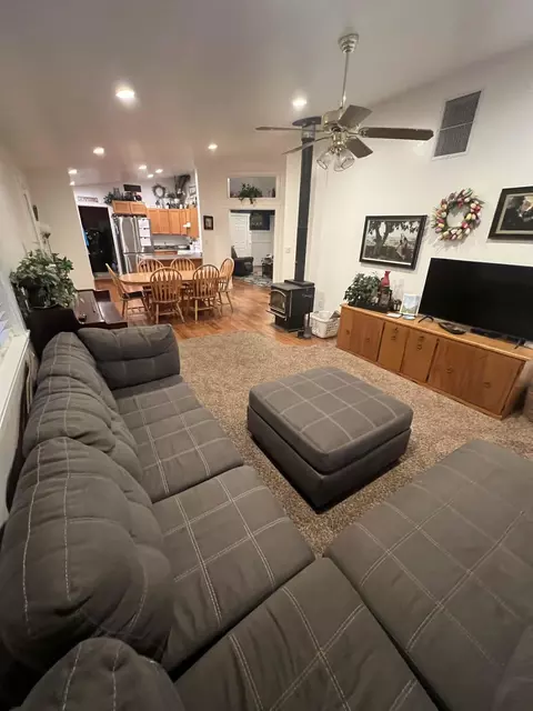 Living - 151 Park Ln, Cusick, WA 99119 photo 5 of 7