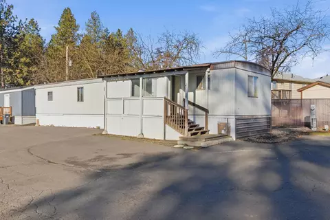 840 W 1st St # 27, Cheney, WA 99004