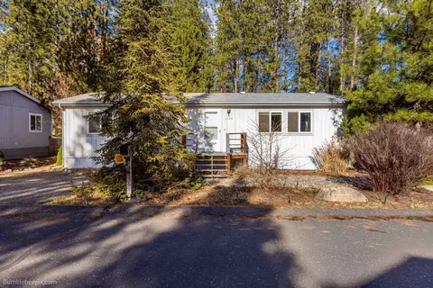 3103 E Vicksburg Ln, Mead, WA 99021