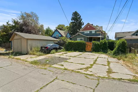 927 E Augusta Ave, Spokane, WA 99207 photo 8