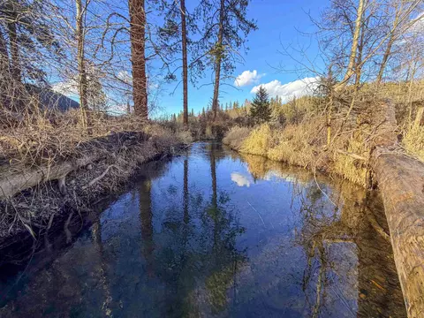 32 Aladdin Rd # X, Colville, WA 99114