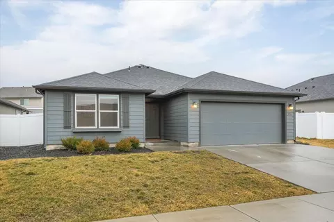 216 S Lawson St, Airway Heights, WA 99001